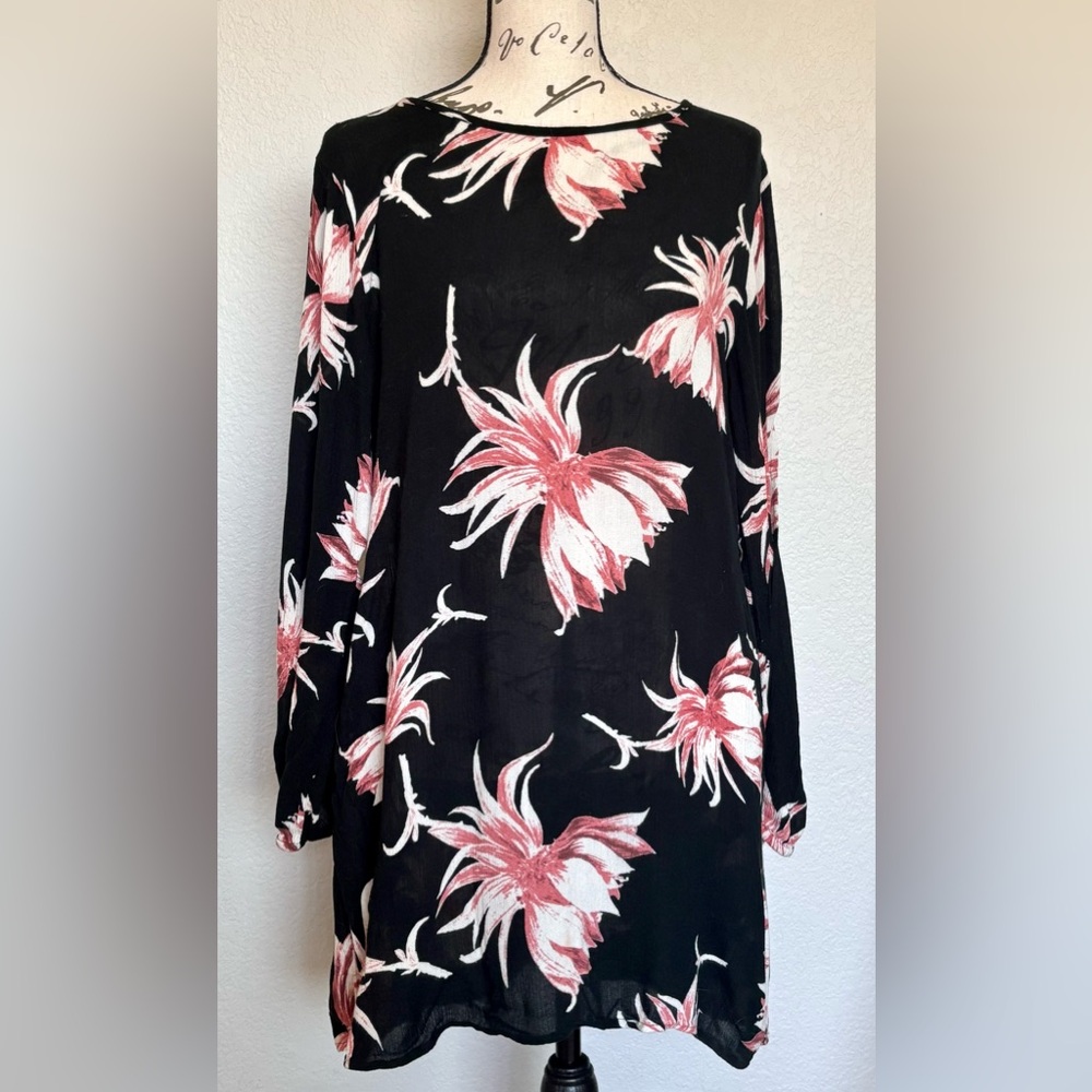 EUC Roxy Abstract Black Floral Flowy Summer Mini Dress Open Sleeves Open Back